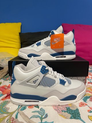 Jordan 4 Military Blue