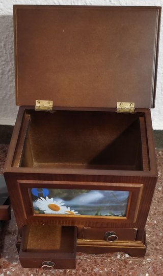 Caja de madera para fotos y documentos