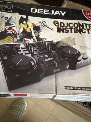 Hercules DJControl Instinct