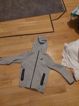 Nike Tech Fleece gris unisex