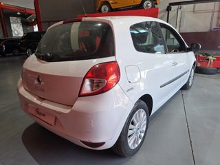 Renault Clio Emotion 1.2 16v eco2