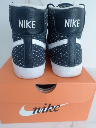 Botines Nike Mujer Negro/Blanco