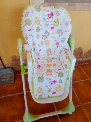 Trona infantil con estampado de animales