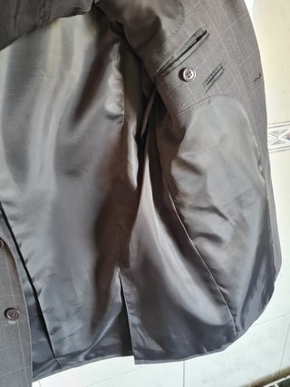 Traje gris con cuadros con pantalon,hombre Talla L
