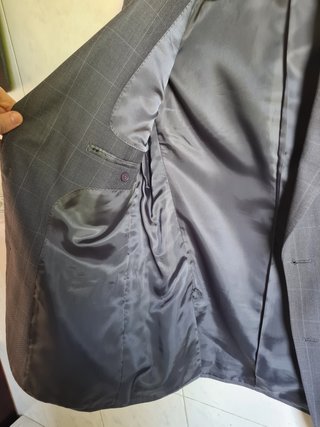 Traje gris con cuadros con pantalon,hombre Talla L