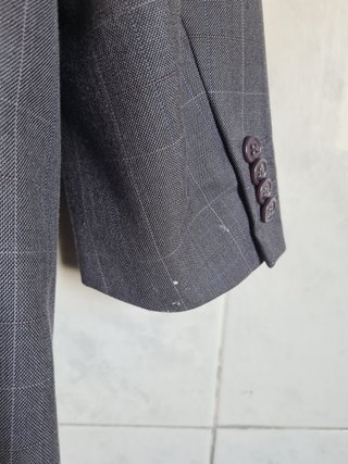 Traje gris con cuadros con pantalon,hombre Talla L