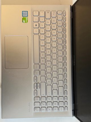 ASUS F512F i7 8GB RAM 240GB SSD