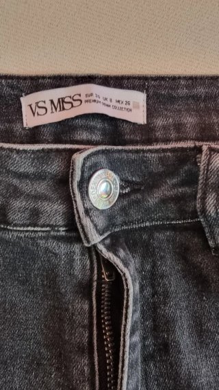 Pantaloni jeans vita alta gamba larga