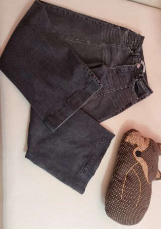 Pantaloni jeans vita alta gamba larga