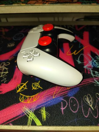 Mando eXtremeRate PS5 Blanco y Rojo