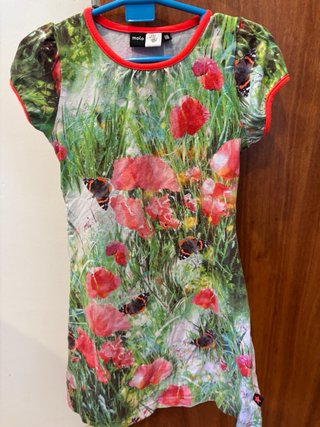 6 vestidos niña. 2 talla 9/10,otros talla 4,5,6