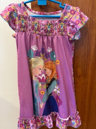 6 vestidos niña. 2 talla 9/10,otros talla 4,5,6