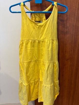 6 vestidos niña. 2 talla 9/10,otros talla 4,5,6