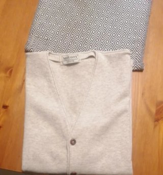 Chaleco de punto beige para hombre