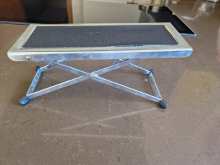 Reposapiés para Guitarra Ajustable