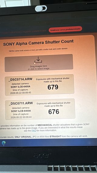 Sony a6400 con lente y accesorios