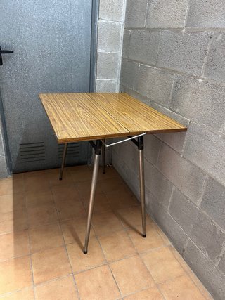 Mesa plegable madera y metal