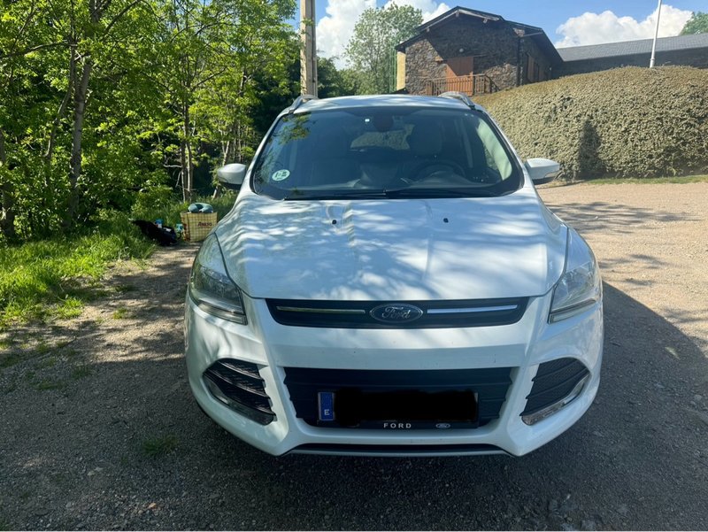 Ford Kuga 2014 - foto 1