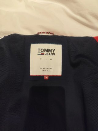 Cazadora Tommy Hilfiger Negra
