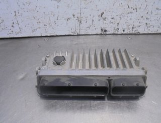 Centralita motor toyota 4647083 896610dk90 yaris