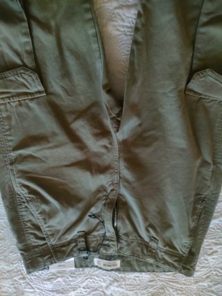 Pantalones cargo Pull&Bear verde militar T. 32