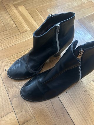 Botines de tacón negros