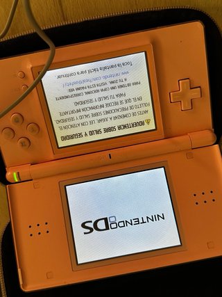 Nintendo DS Rosa + 4 Juegos
