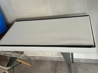 Baúl/Asiento plegable blanco imitacion cuero