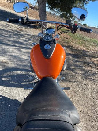Suzuki Intruder Cruiser Naranja