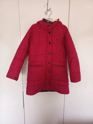 Abrigo infantil rojo