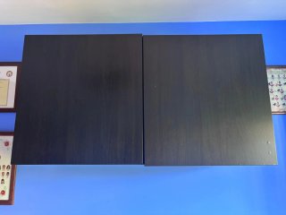 Set estanterías, mesita, cabecero y vitrina