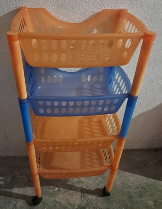 CARRITO DE COCINA DE 4 PISOS
