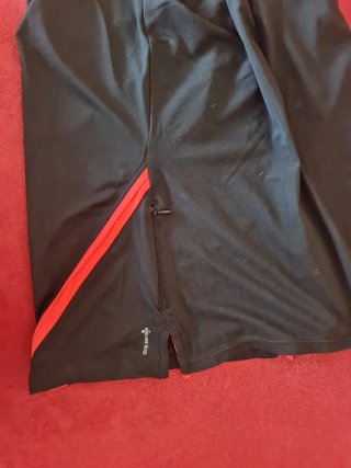 Camiseta Polo B'Twin Negra y Roja Talla XS