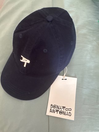 Gorra zara x  BENITO ANTONIO