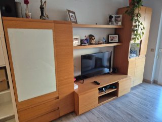 Mueble de comedor madera y cristal