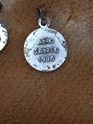 Lote 2 medallas Santiago Apóstol Año Santo 1976