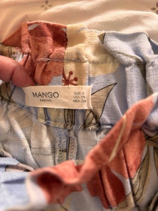 Shorts florales Mango
