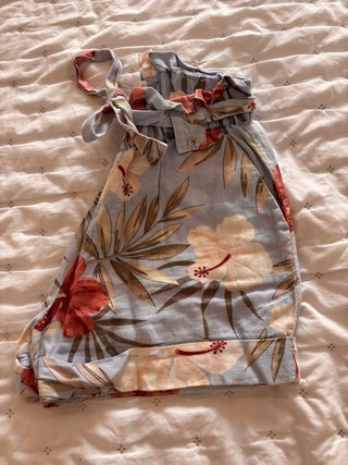 Shorts florales Mango