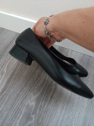 Zapatos de salón negros talla 39