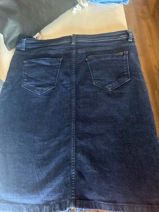 Falda tejana TRUCCO azul talla 44 un poco elástica
