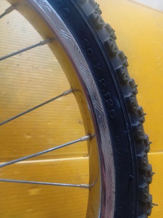 Llanta delantera BMX