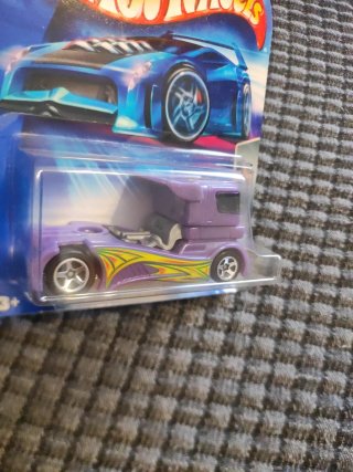 Hot Wheels Semi Fast final Run 2004 1:64