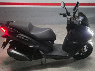 Moto SYM Jet Evo 125cc Automática Negra/Gris