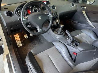 Peugeot RCZ 2013