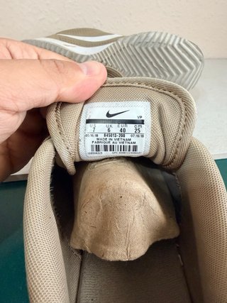 Nike Cortez Beige y Blanco