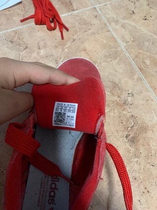 Adidas Campus 00 Rojo Caja y Cordones Extra