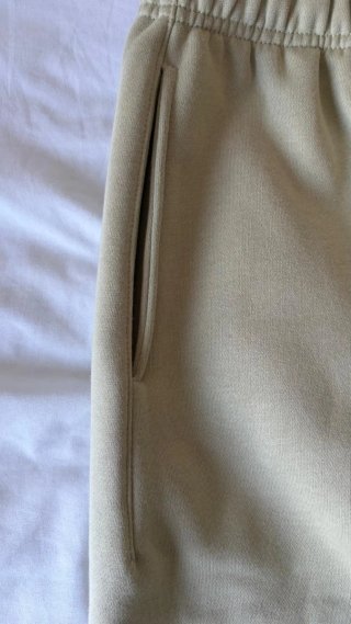 Pantalones Essentials Beige/Verde