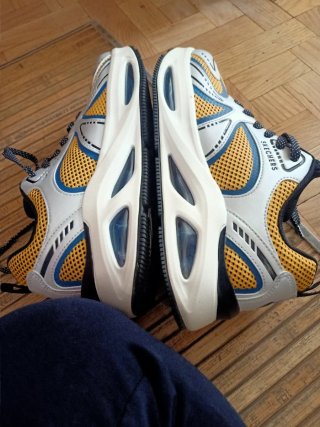 Zapatillas Skechers Azul y Amarillo