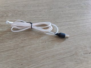 Antena dipolo cable transparente