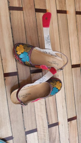 Sandalias Laura Vita Piel Estampadas Flores